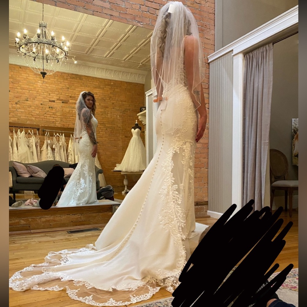 Gorgeous wedding dress